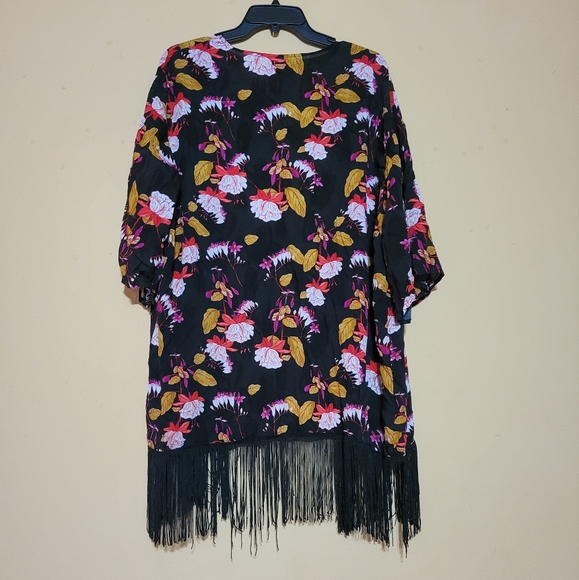 Flower design cardigan one size Demanding by say what - Picture 2 of 3